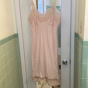 Vintage Lacey slip flawless